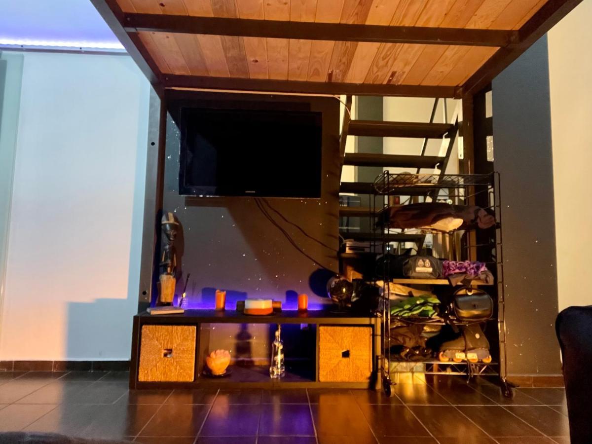 Loft 81 Apartment *